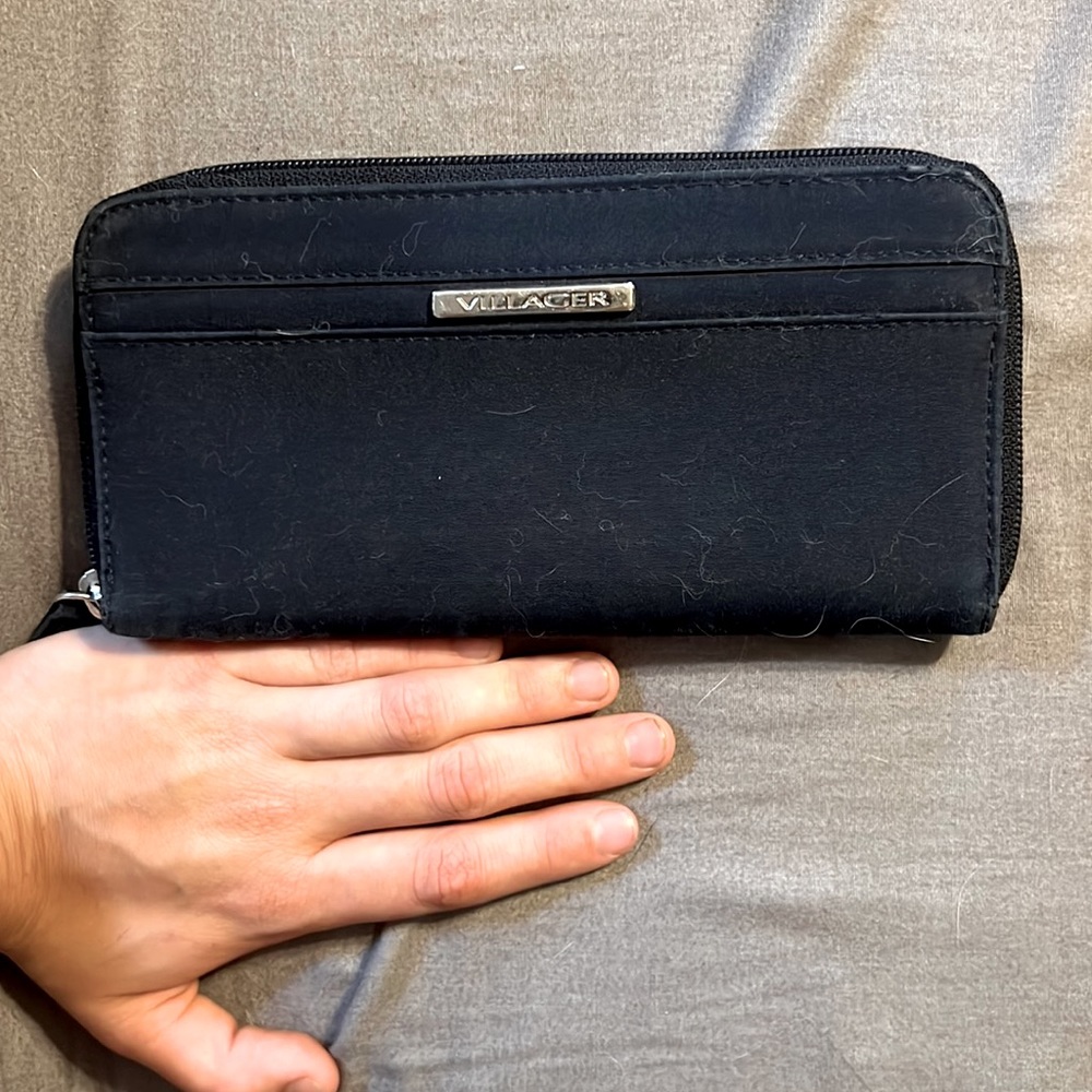 Villager zip wallet pouch